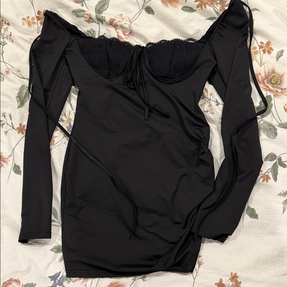SHEIN Black Off-Shoulder Mini Dress